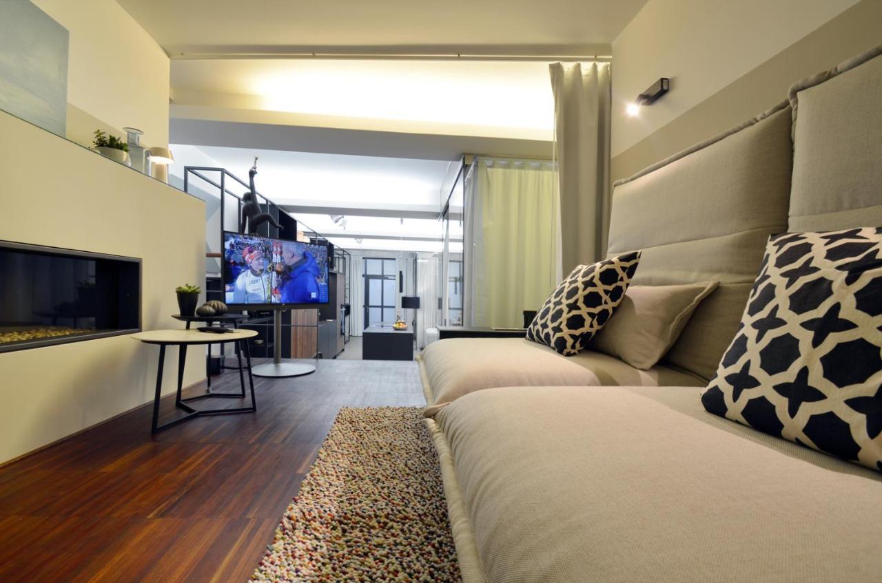 Luxury Omaruru * Monachium